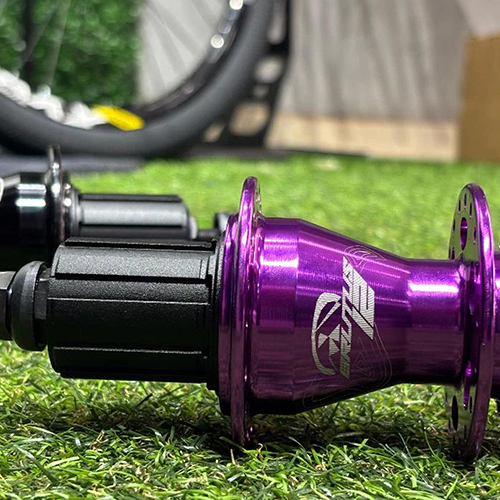 Cubo Absolute Brutus k7 barulhento 12 paws Roxo de alumínio 5 rolamentos - Imagem 2